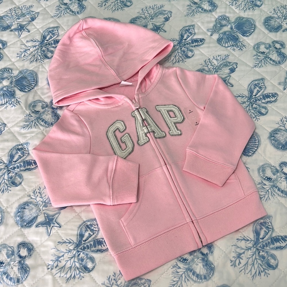 GAP Arch Logo Zip Up Hoodie Size 3T / 3 years